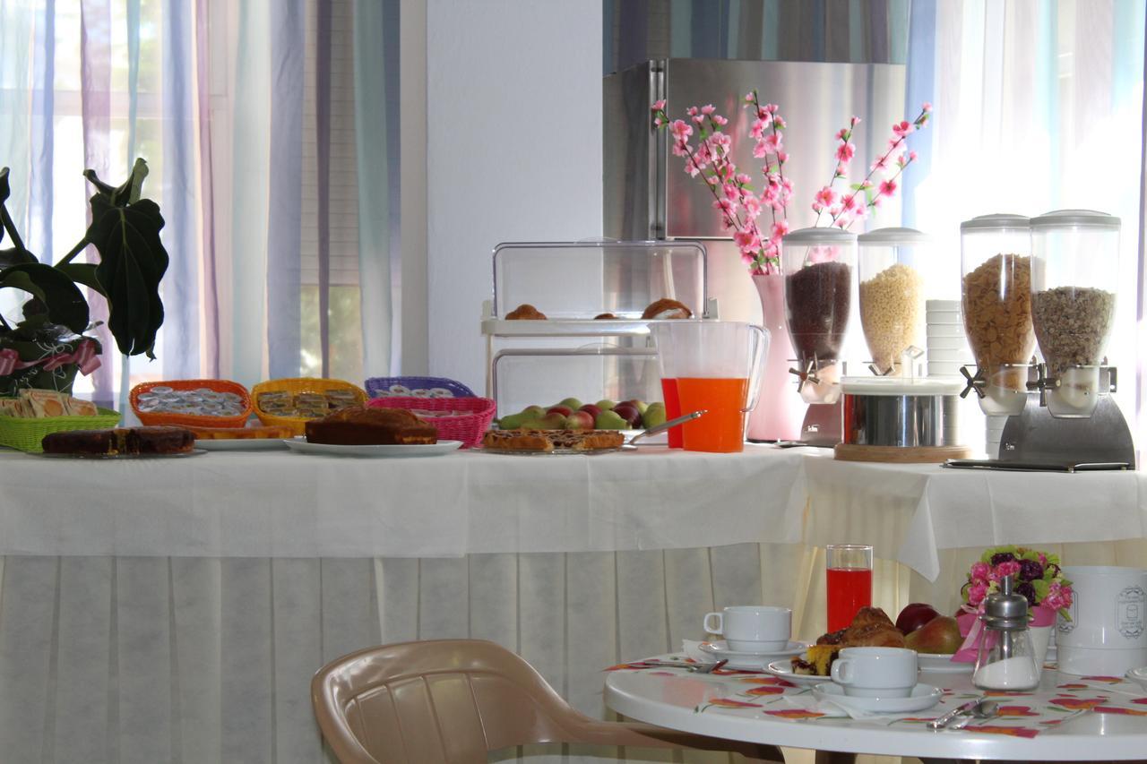 Hotel American Μπελάρια-Ιτζέα Μαρίνα Εξωτερικό φωτογραφία