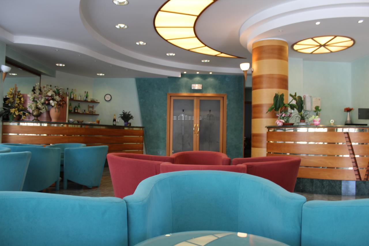 Hotel American Μπελάρια-Ιτζέα Μαρίνα Εξωτερικό φωτογραφία
