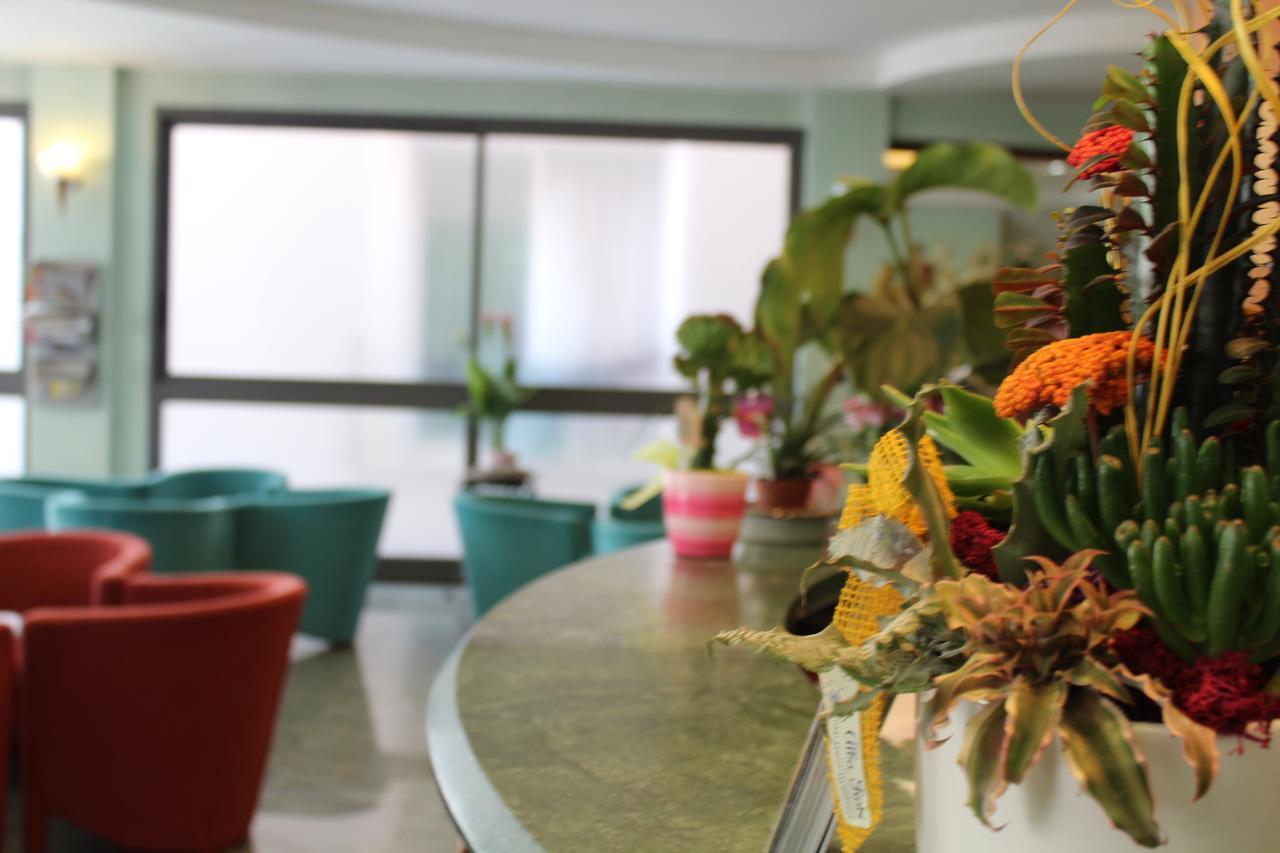 Hotel American Μπελάρια-Ιτζέα Μαρίνα Εξωτερικό φωτογραφία