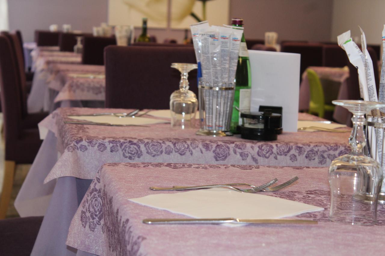 Hotel American Μπελάρια-Ιτζέα Μαρίνα Εξωτερικό φωτογραφία